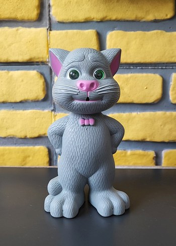 Beden konuşan kedi tom taklitçi