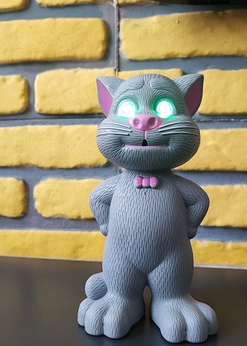 konuşan kedi tom taklitçi