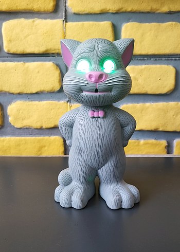 konuşan kedi tom taklitçi