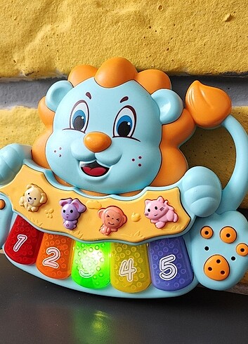 Beden Renk Aslan figürlü tuşlu müzikli mini piyano