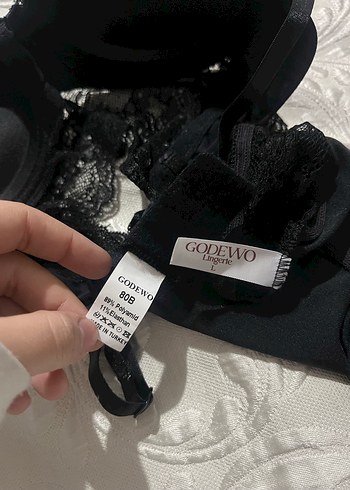 Siyah Dantel Detaylı Gotik Sütyen ve Külot Takımı - Görsel 3