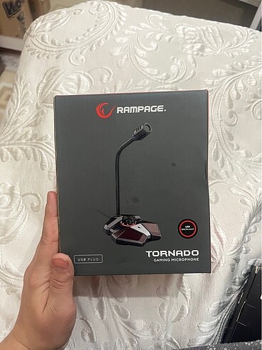 RAMPAGE MASAÜSTÜ LED MİKROFON