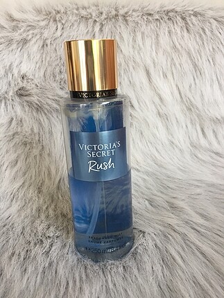 VICTORIA S SECRET VÜCUT SPREY