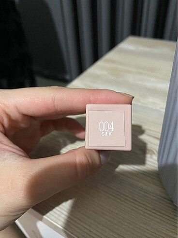 Maybelline Maybelline lifter gloss 04 numara