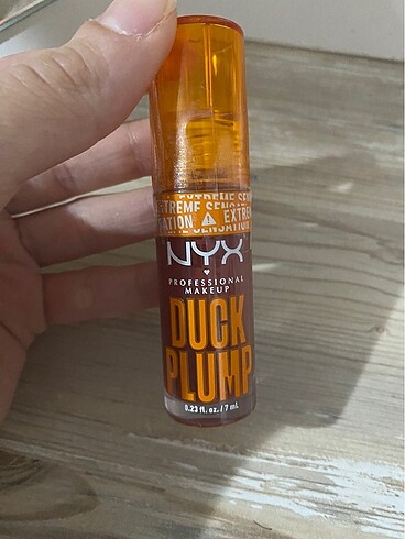 Nyx duck plump 06
