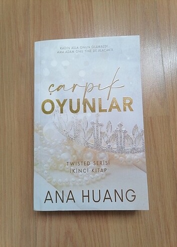 Çarpık Oyunlar Ana Huang