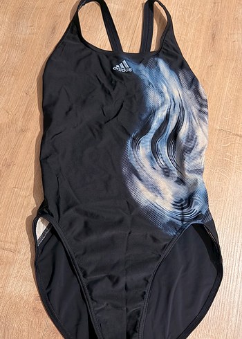 Adidas ürünü