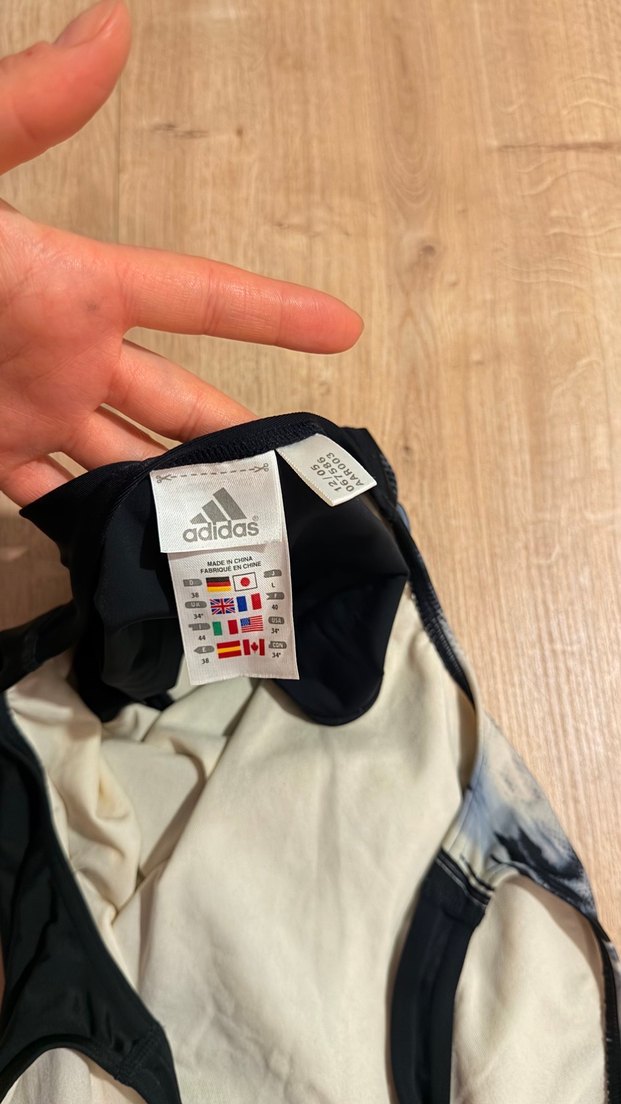 Adidas Siyah Batik Desenli Spor Mayo — görsel 4/5
