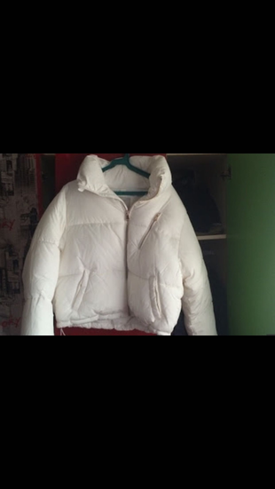 Bershka beyaz şişme mont