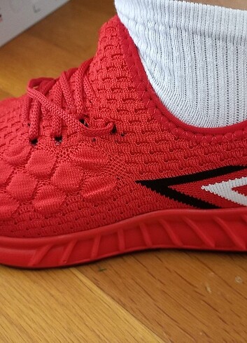 38 kırmızı wanderfull spor ayakkabı 