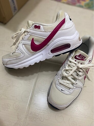 38,5 Beden beyaz Renk Nike kadın spor ayakkabı