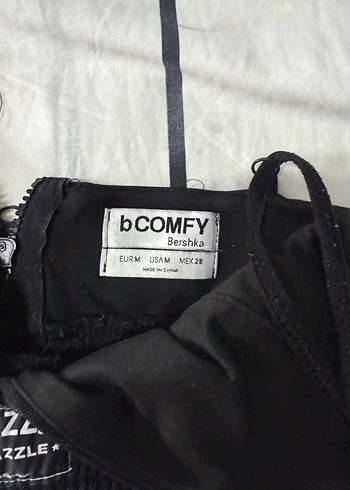 Siyah Kısa Goth Spor Sütyen - Görsel 2