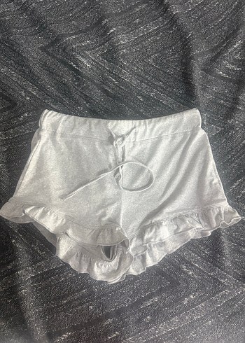 Gri Fırfırlı Mini Şort - Görsel 2