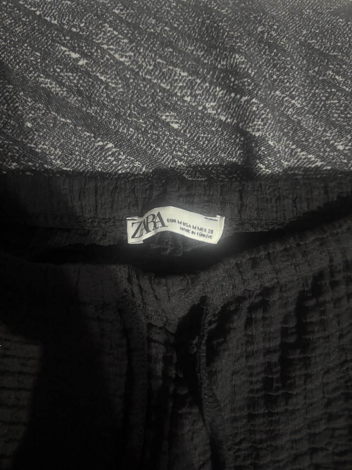 Siyah Pilili Kadın Pantolon - Görsel 3