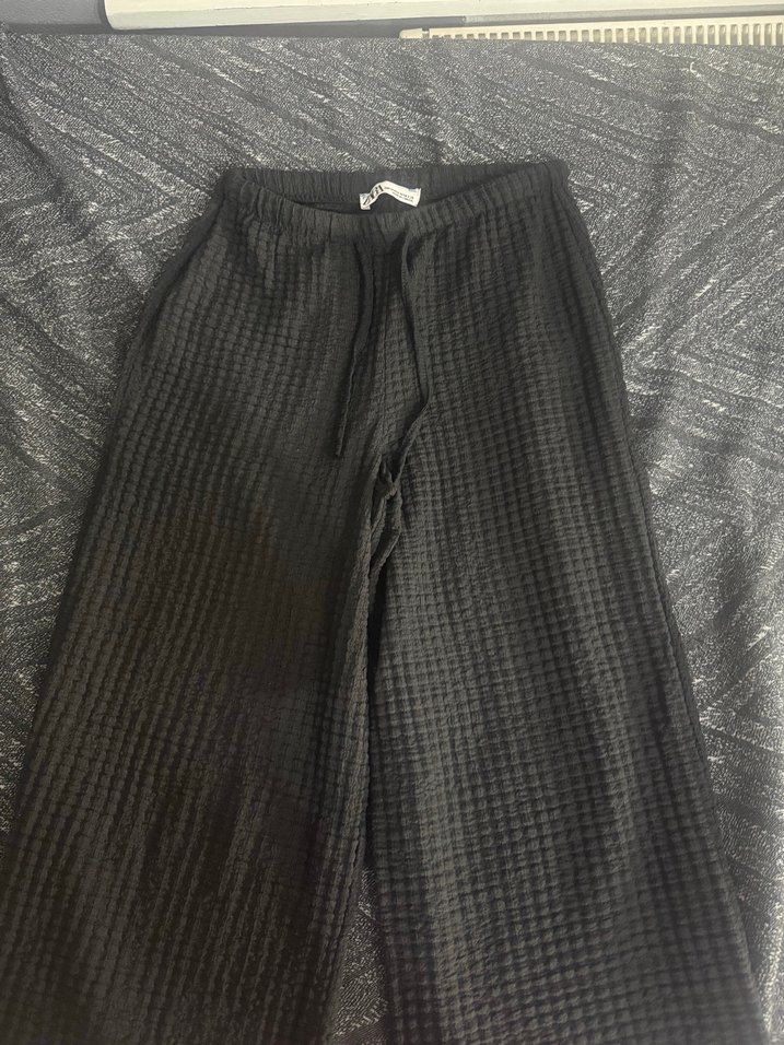 Siyah Pilili Kadın Pantolon - Görsel 4