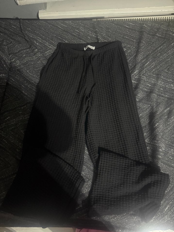 Siyah Pilili Kadın Pantolon - Görsel 2