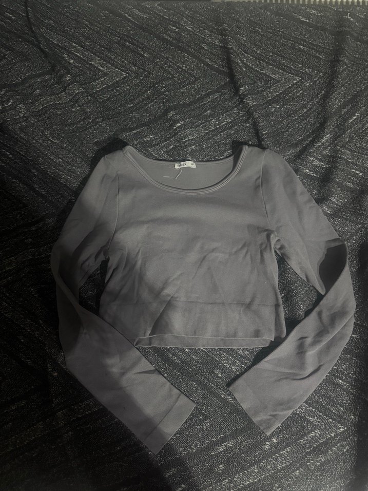 Gri Uzun Kollu Crop Top - Görsel 3