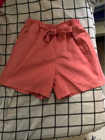 LC Waikiki Kısa pembe şort