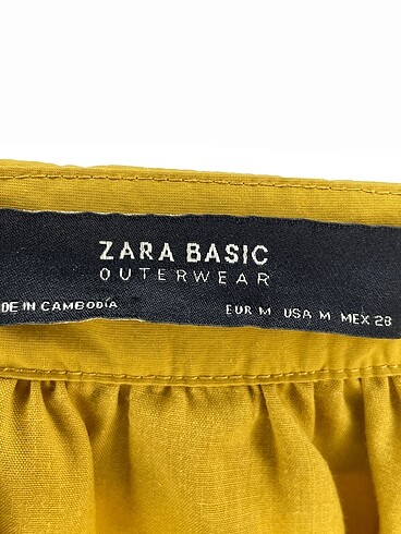 m Beden çeşitli Renk Zara Trenchcoat %70 İndirimli.