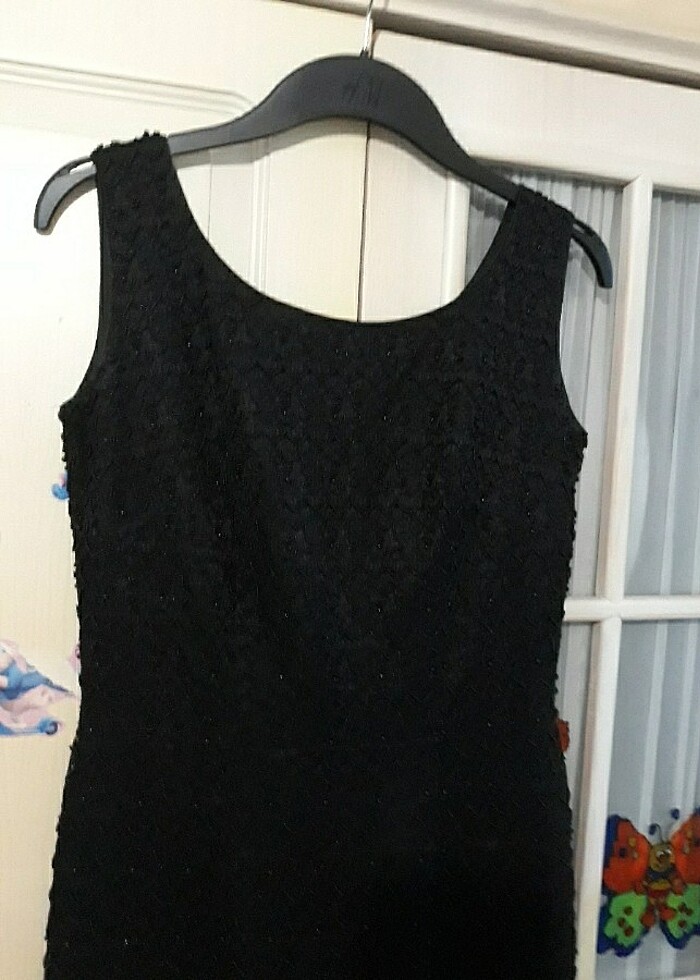 Siyah gece elbisesi - Görsel 3