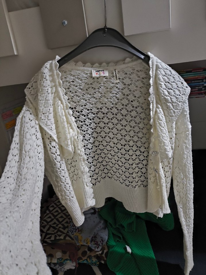 Beyaz Nakışlı Örgü  çocuk Hırka - Görsel 3