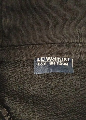 LC Waikiki siyah kapşonlu