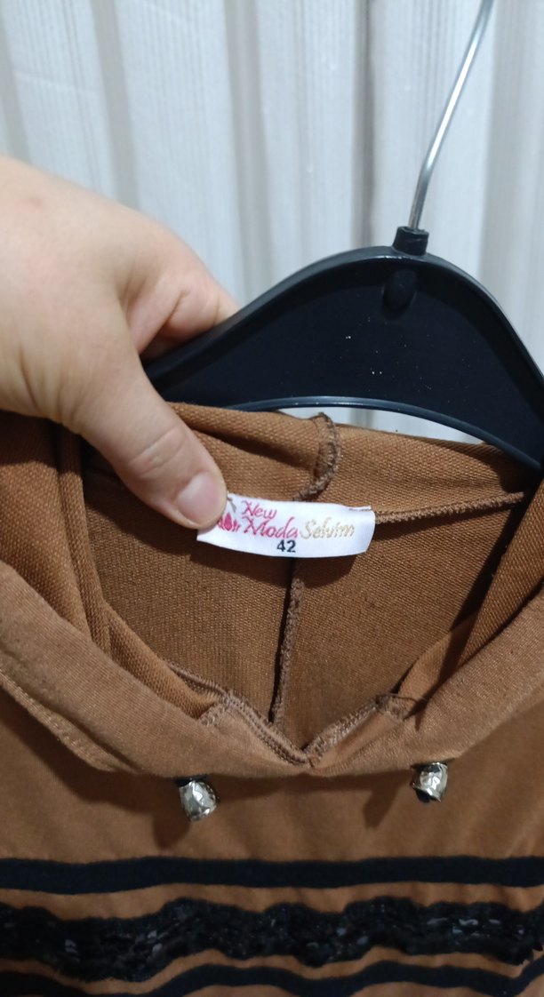 Kahverengi Uzun Kollu Kadın Tunik - Görsel 4