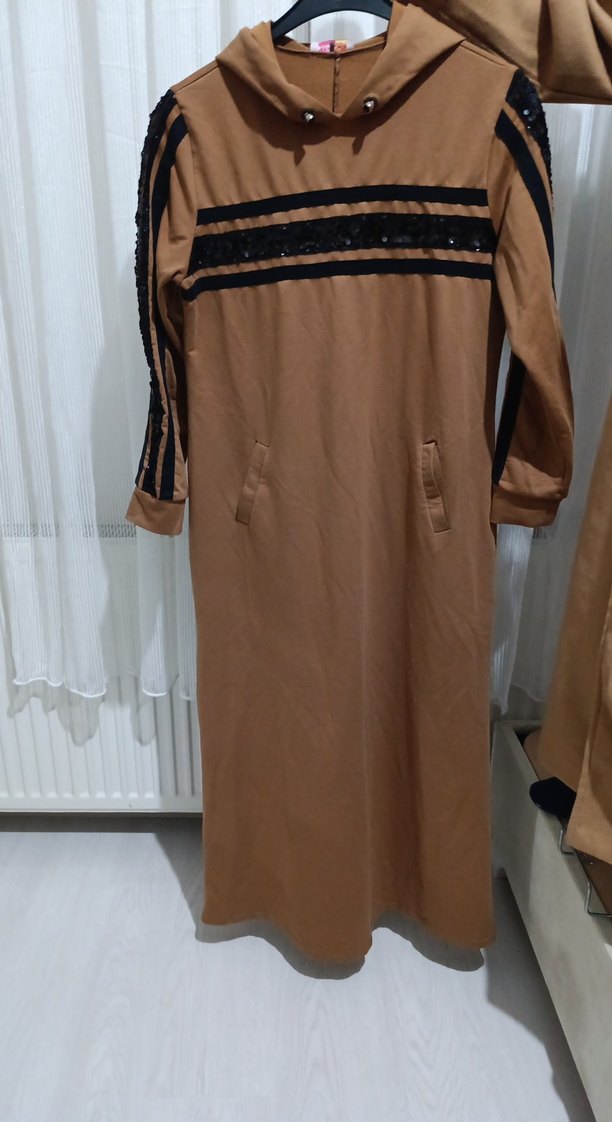 Kahverengi Uzun Kollu Kadın Tunik - Görsel 2