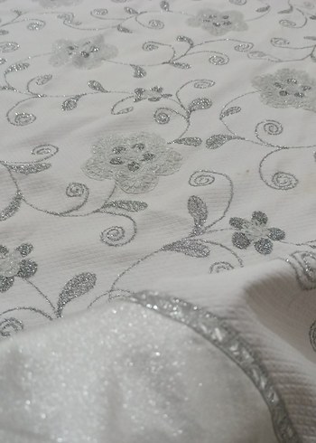 Gri Nakışlı Beyaz pike takım - Görsel 4