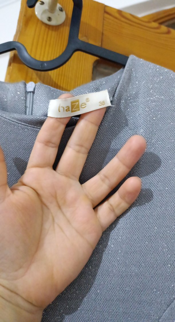 Gri Uzun Kollu Pilili Uzun Elbise - Görsel 5