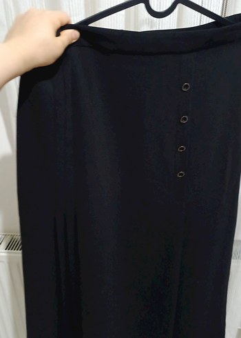 Düğmeli Siyah Midi Kadın Etek - Görsel 4