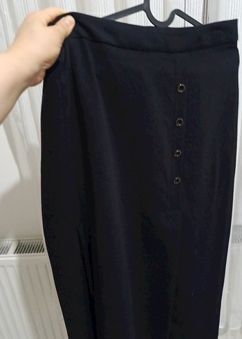 Düğmeli Siyah Midi Kadın Etek - Görsel 2