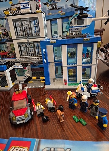  Beden Renk Lego 60047 polis karakolu 