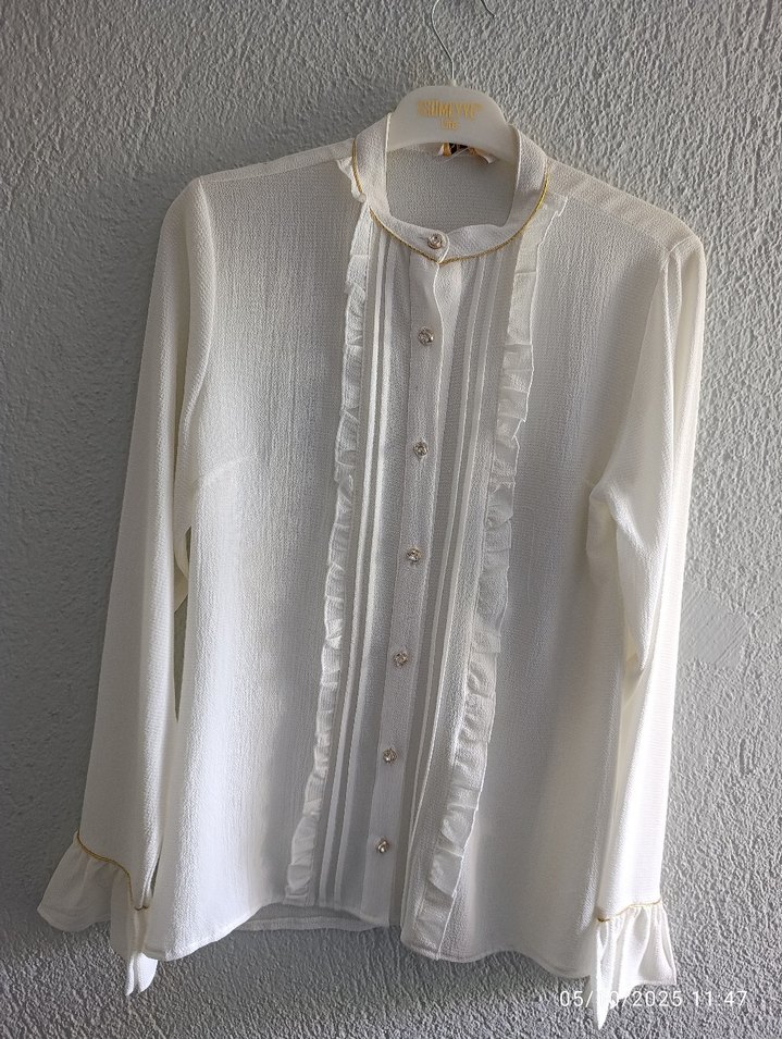 Düğmeli Beyaz Keten Kadın Gömlek - Görsel 2