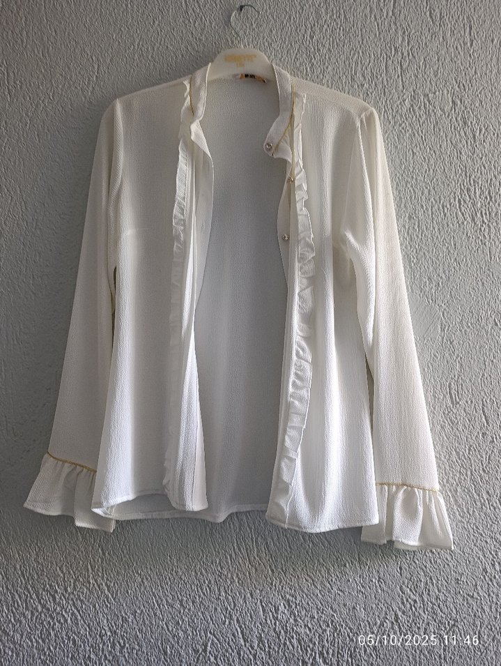 Düğmeli Beyaz Keten Kadın Gömlek - Görsel 4