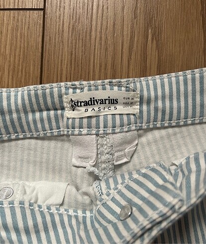 xs Beden Stradivarius Şort