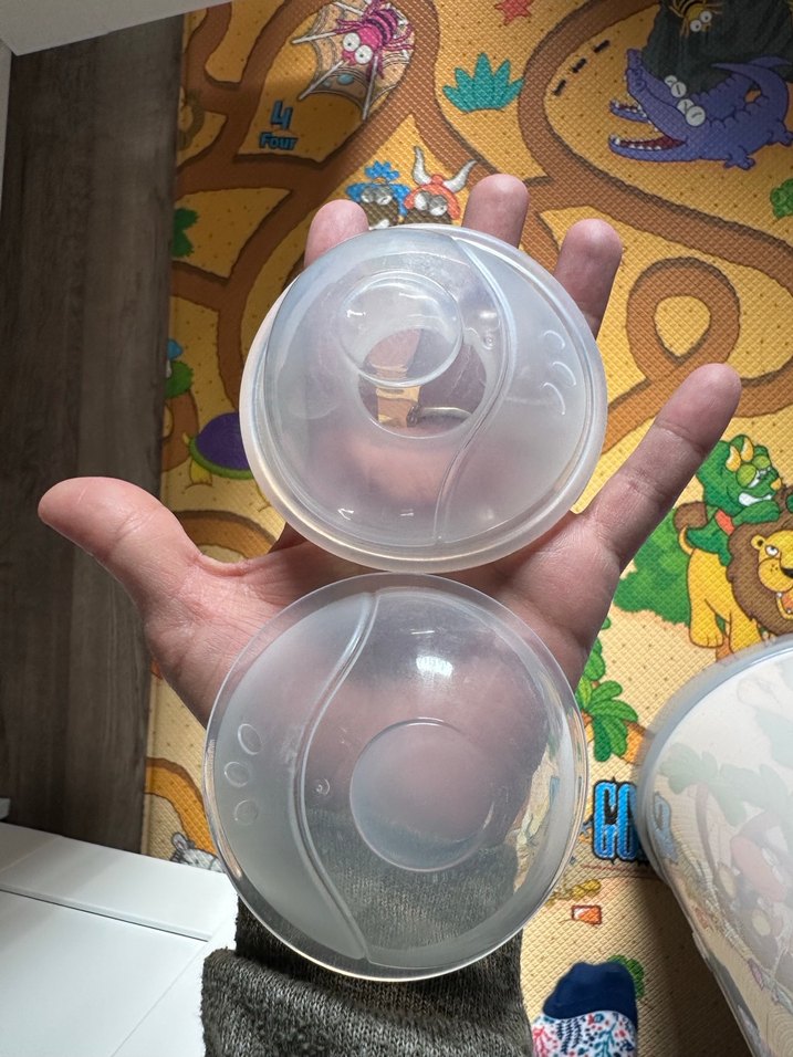 Beyaz Silikon Göğüs kalkanı - Görsel 3