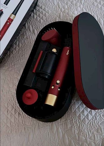 Dyson Dyson Kırmızı Saç Şekillendirici Set sıfır i kapalı kutu