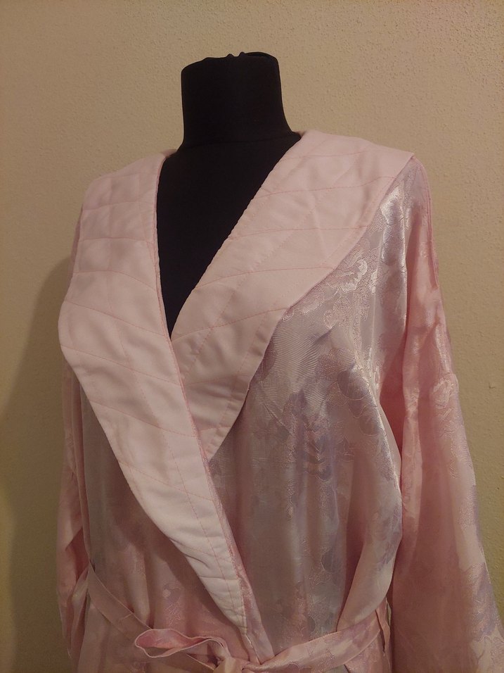 Pembe Uzun Kadın Vintage Sabahlık - Görsel 4