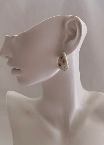 GOLD&BEYAZ MİNİ BOHEM KÜPE