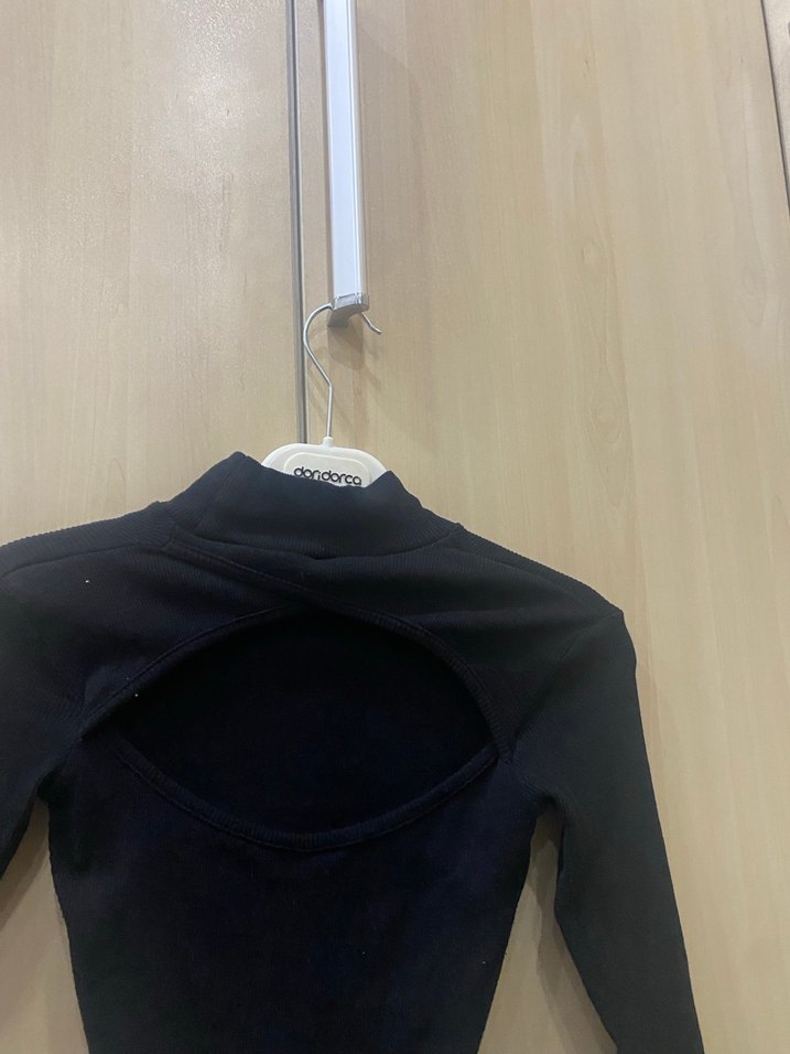 Düğmeli Siyah Yarım Balıkçı Yaka Kadın Kazak - Görsel 3