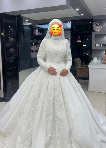 Gelinlik Uzun Kollu Yüksek Yakalı Prenses Gelinlik