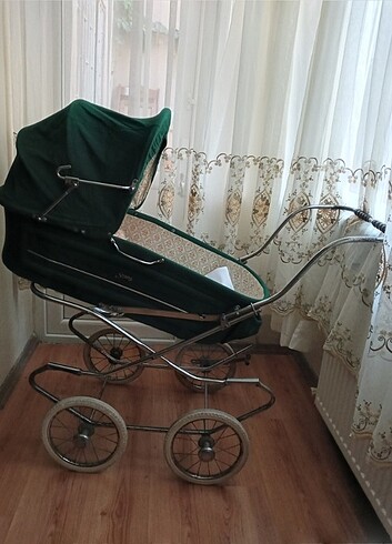 Streng marka antika bebek arabası