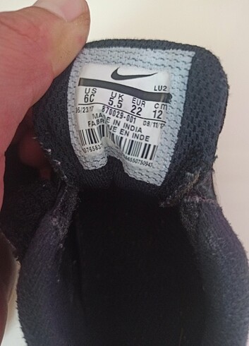 22 Beden Nike spor ayakkabi