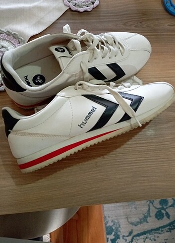 40 Beden Hummel spor ayakkabı