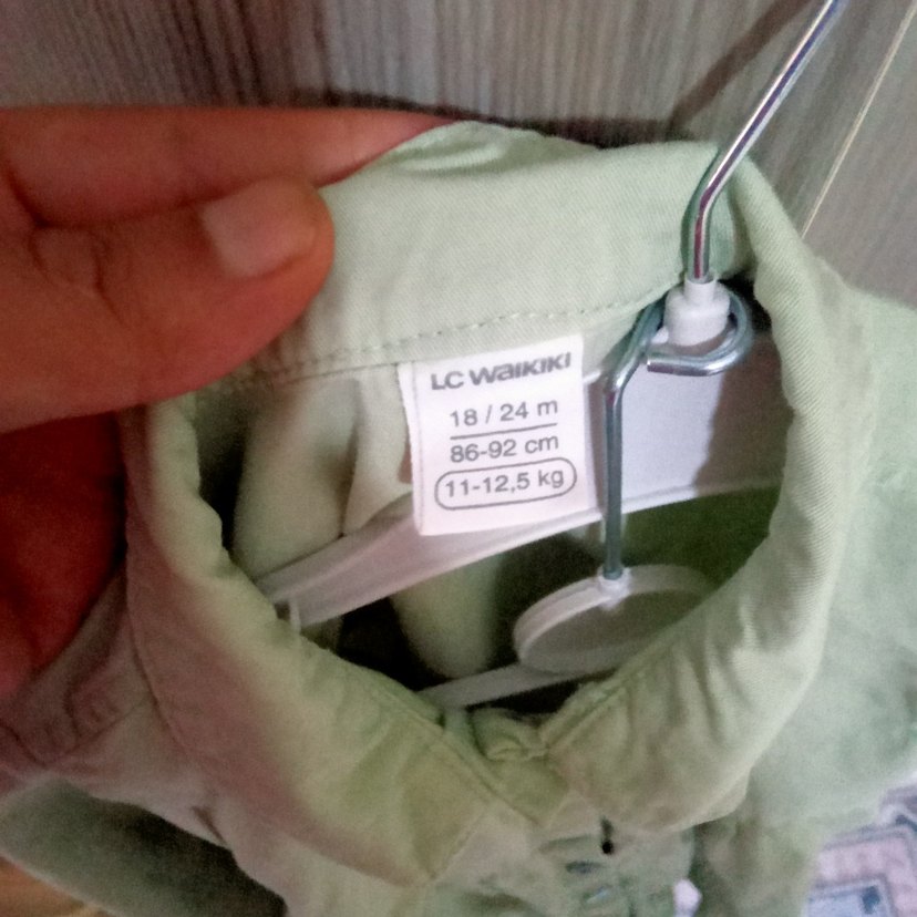 Kız Çocuk Yeşil Keten Düğmeli Bluz - Görsel 3