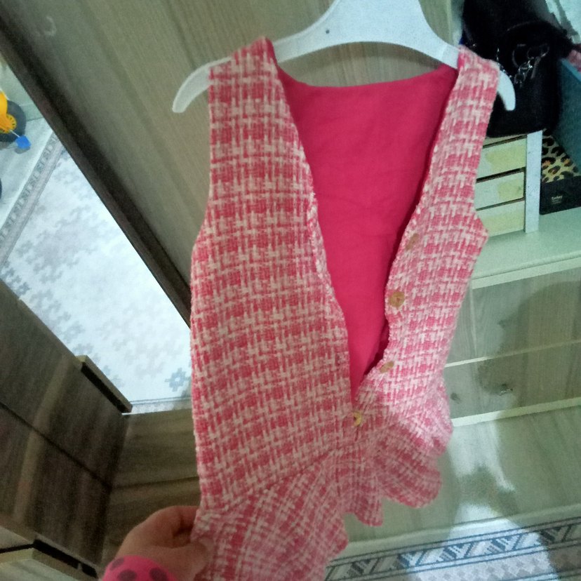 Kız Çocuk Düğmeli Pembe Kolsuz Elbise - Görsel 2