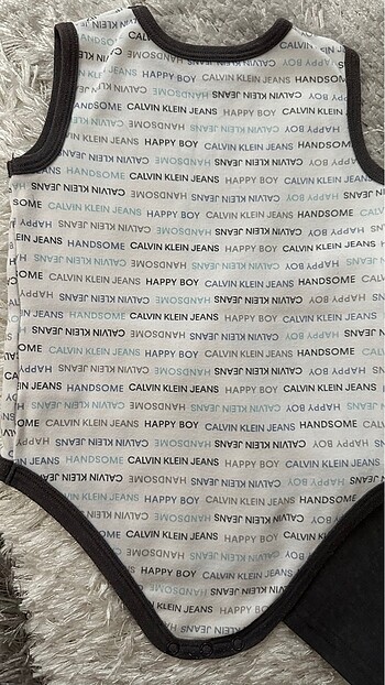 2 Yaş Beden gri Renk Calvin Klein bebek şortlu takım