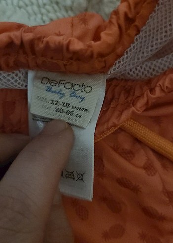 Erkek Çocuk Turuncu Desenli Deniz Şortu - Görsel 2