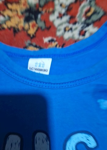 Renkli Baskılı Mavi Erkek Tişört lekesi vardır - Görsel 2